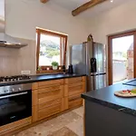 Luxury Galapagos * Hvar Town