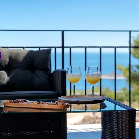 Luxury Galapagos فيلة هفار