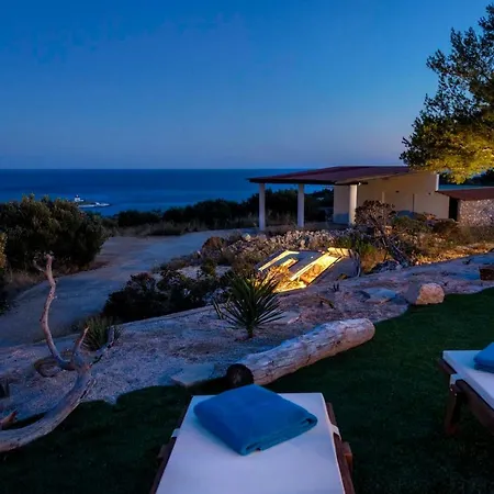 Luxury Galapagos فيلة *