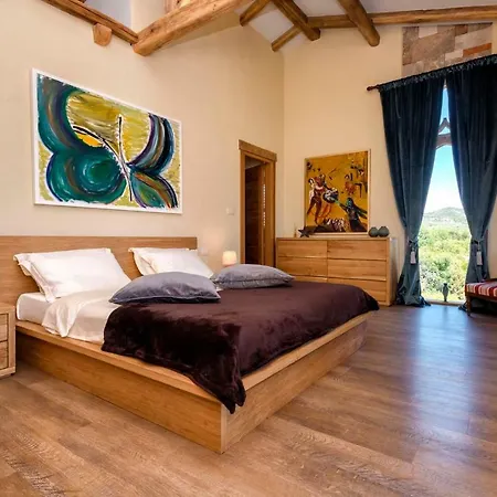 Luxury Galapagos فيلة هفار