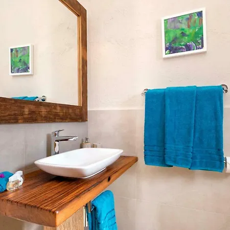 Luxury Galapagos Hvar Town