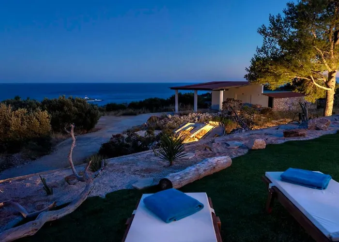 Luxury Galapagos Villa *