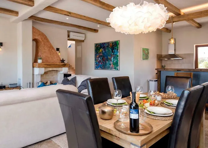 Luxury Galapagos Villa Hvar Town