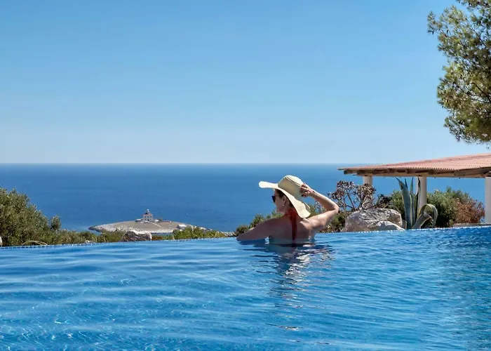 Luxury Galapagos Hvar Town